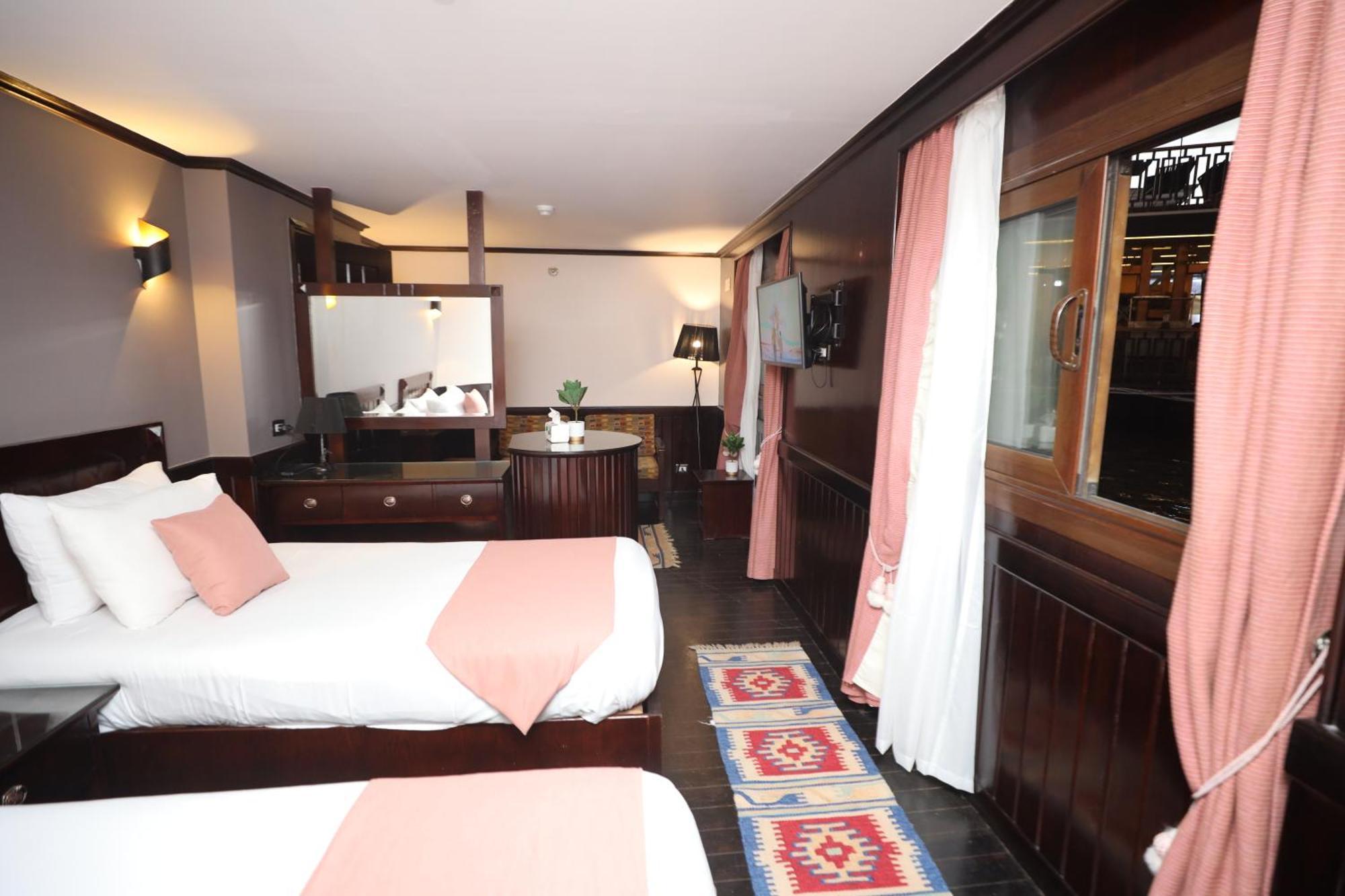 You Nile View Hotel Giza Екстериор снимка