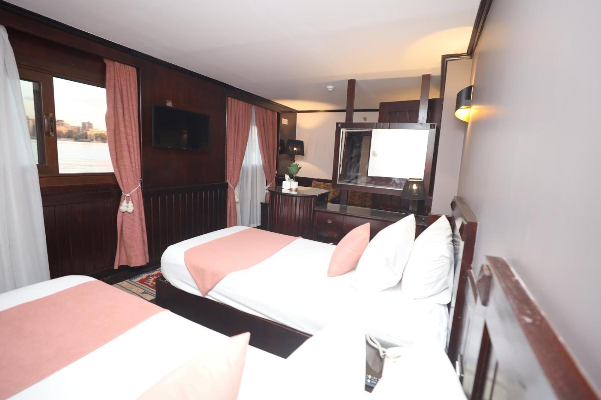 You Nile View Hotel Giza Екстериор снимка