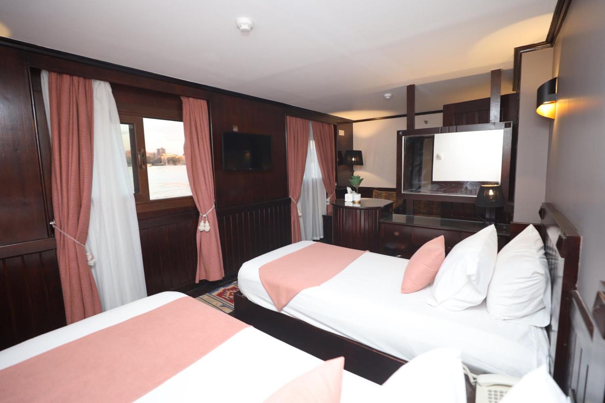 You Nile View Hotel Giza Екстериор снимка