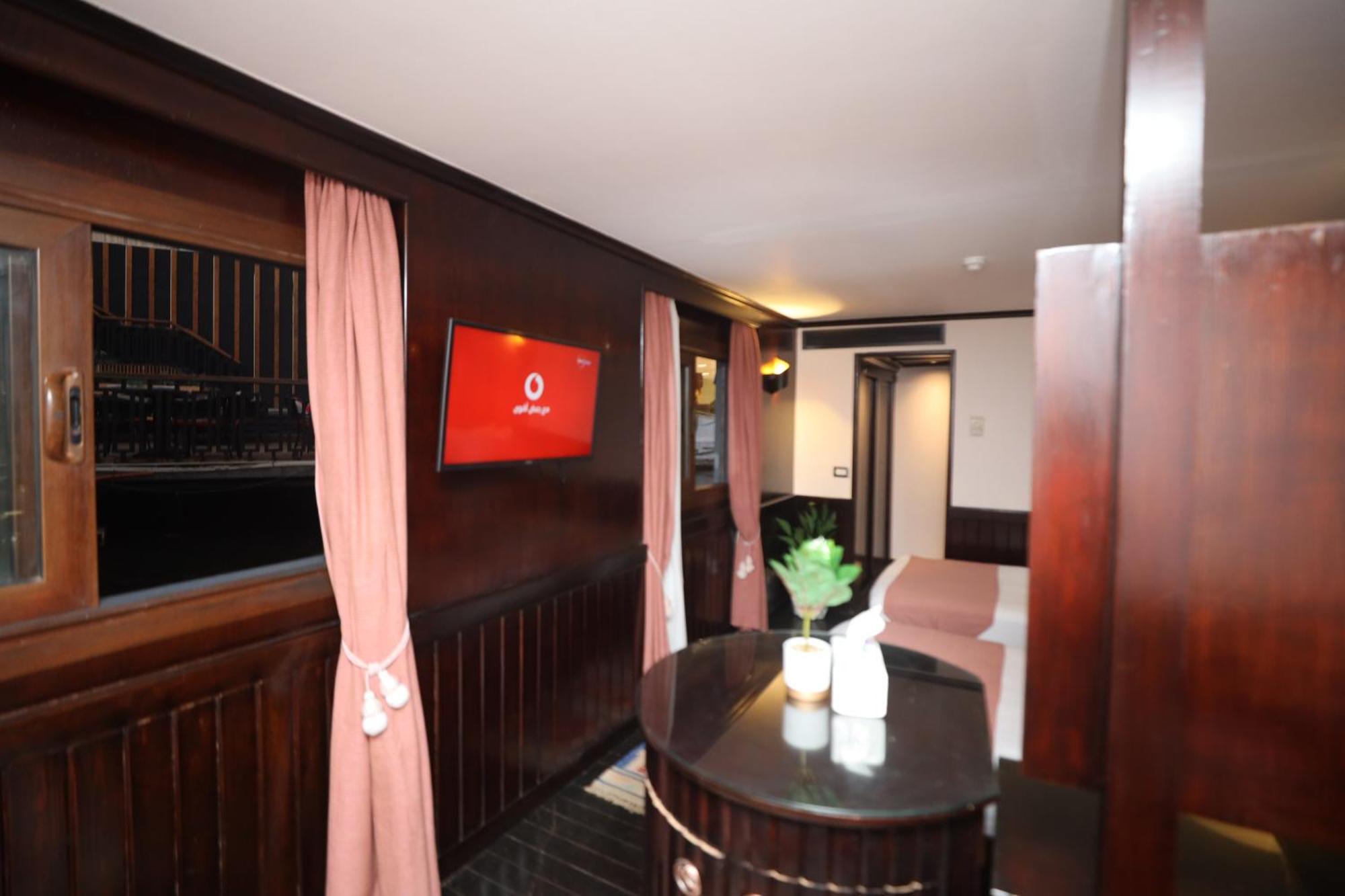 You Nile View Hotel Giza Екстериор снимка